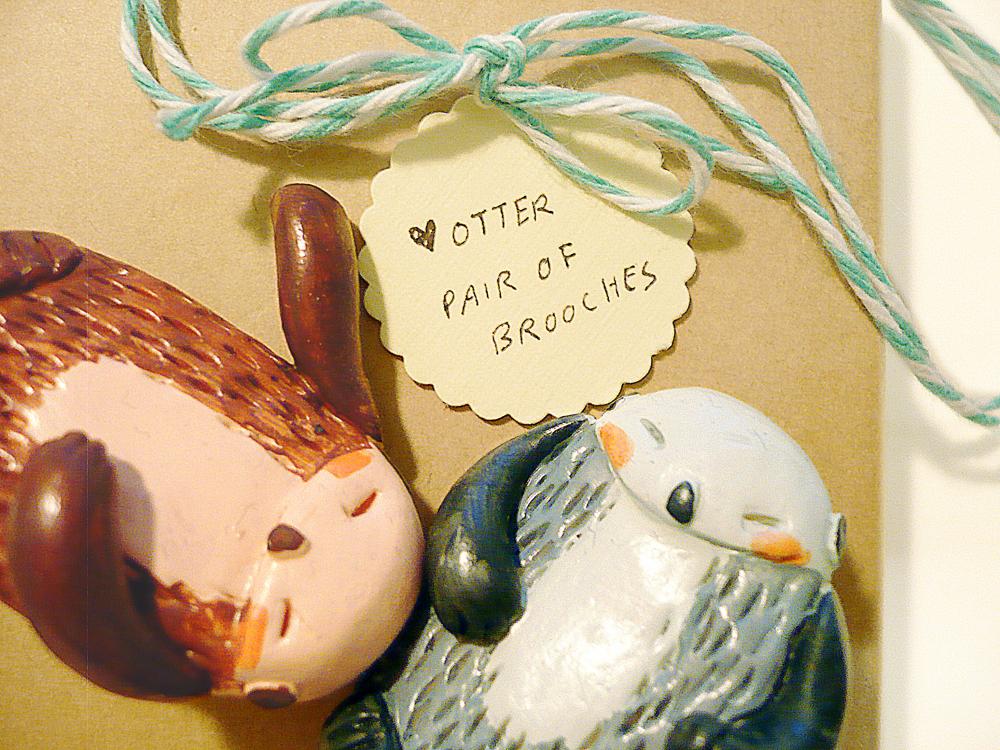 Pair Of "otterly Sweet" Otter Brooch Holding Hands, Perfect Valentines / Anniversary Gift